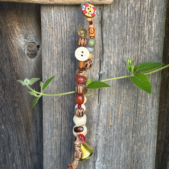 Handmade Eyeball Driftwood Yard Art – Quirky Garden Hanging - Picture 11 of 11